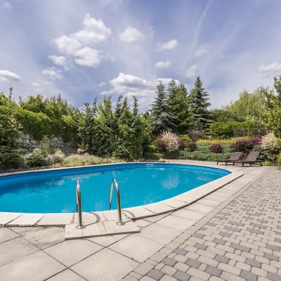 Ovale Pools